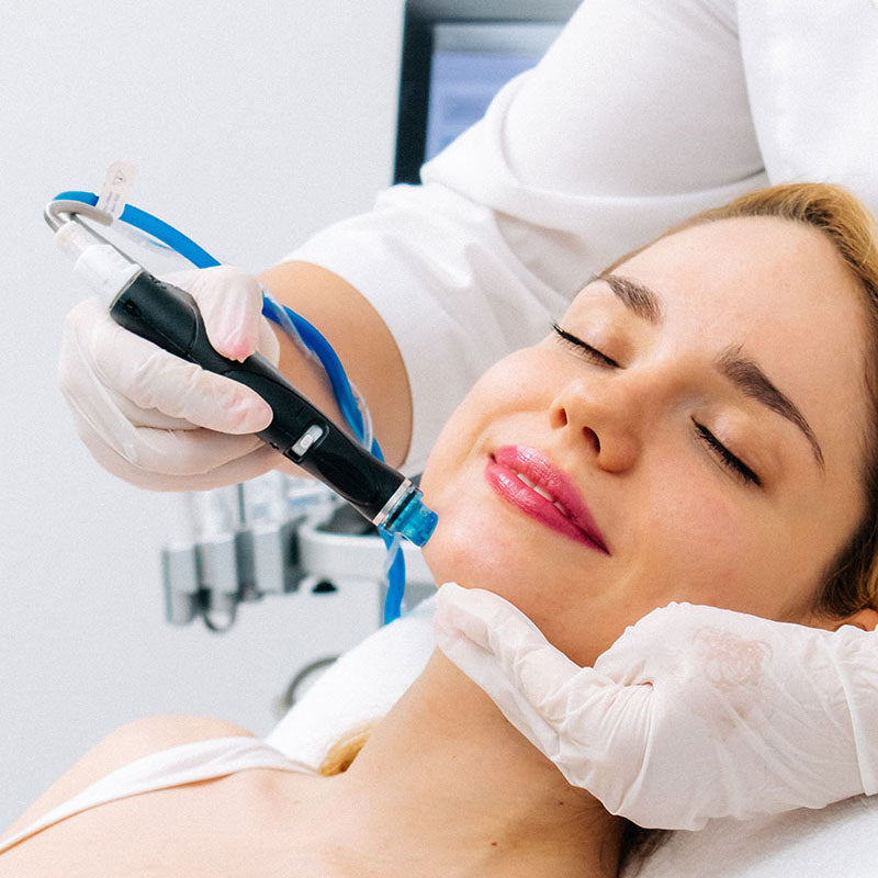 20% OFF Deluxe Facials (DiamondGlow, HydraFacials or Glow2) Single Treatment